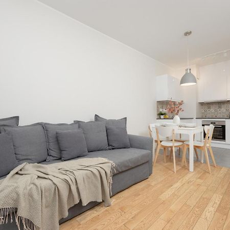 Srodmiescie Warsaw Muranow Apartments With Parking By Noclegi Renters Exterior photo