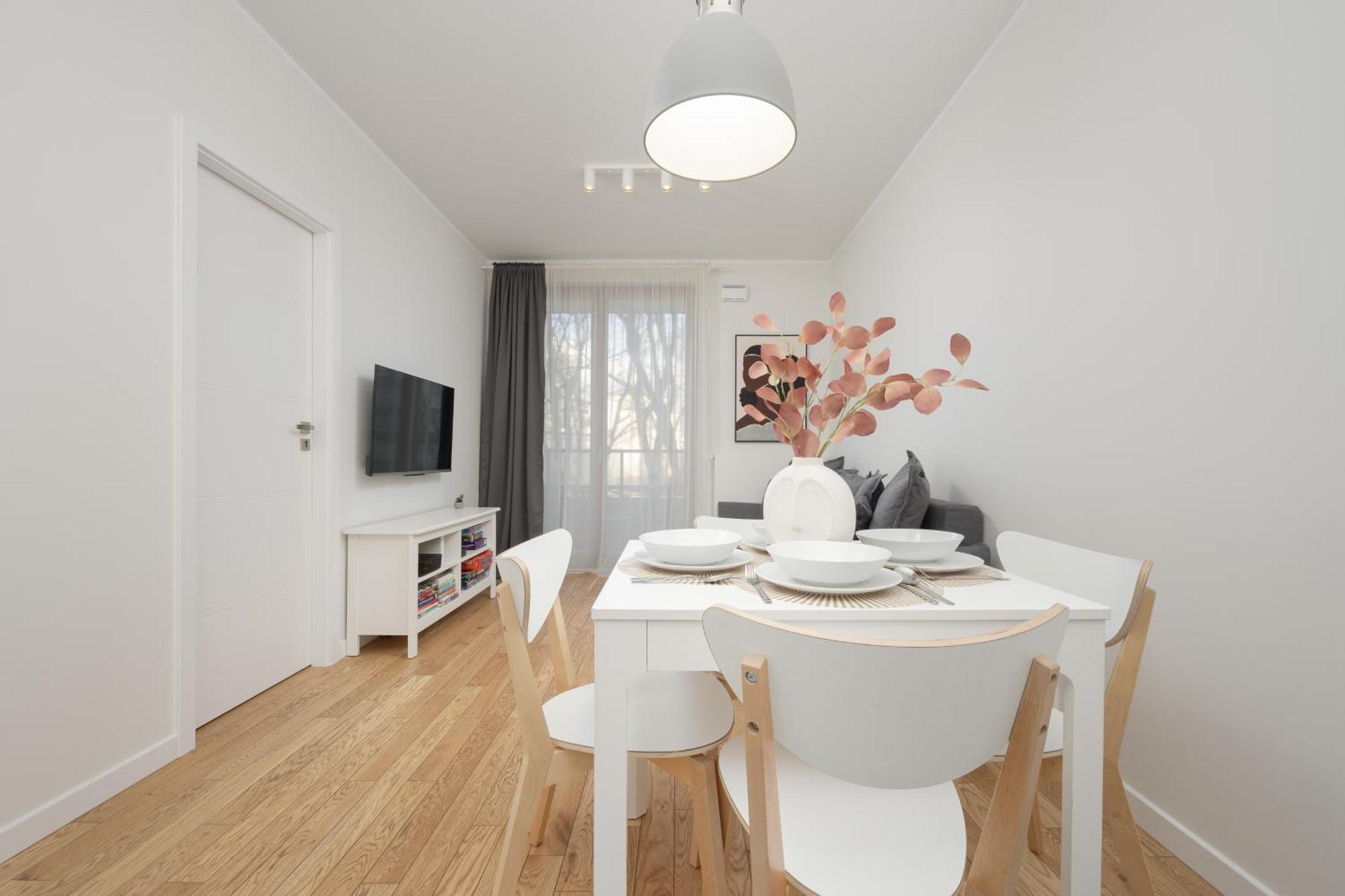 Srodmiescie Warsaw Muranow Apartments With Parking By Noclegi Renters Exterior photo