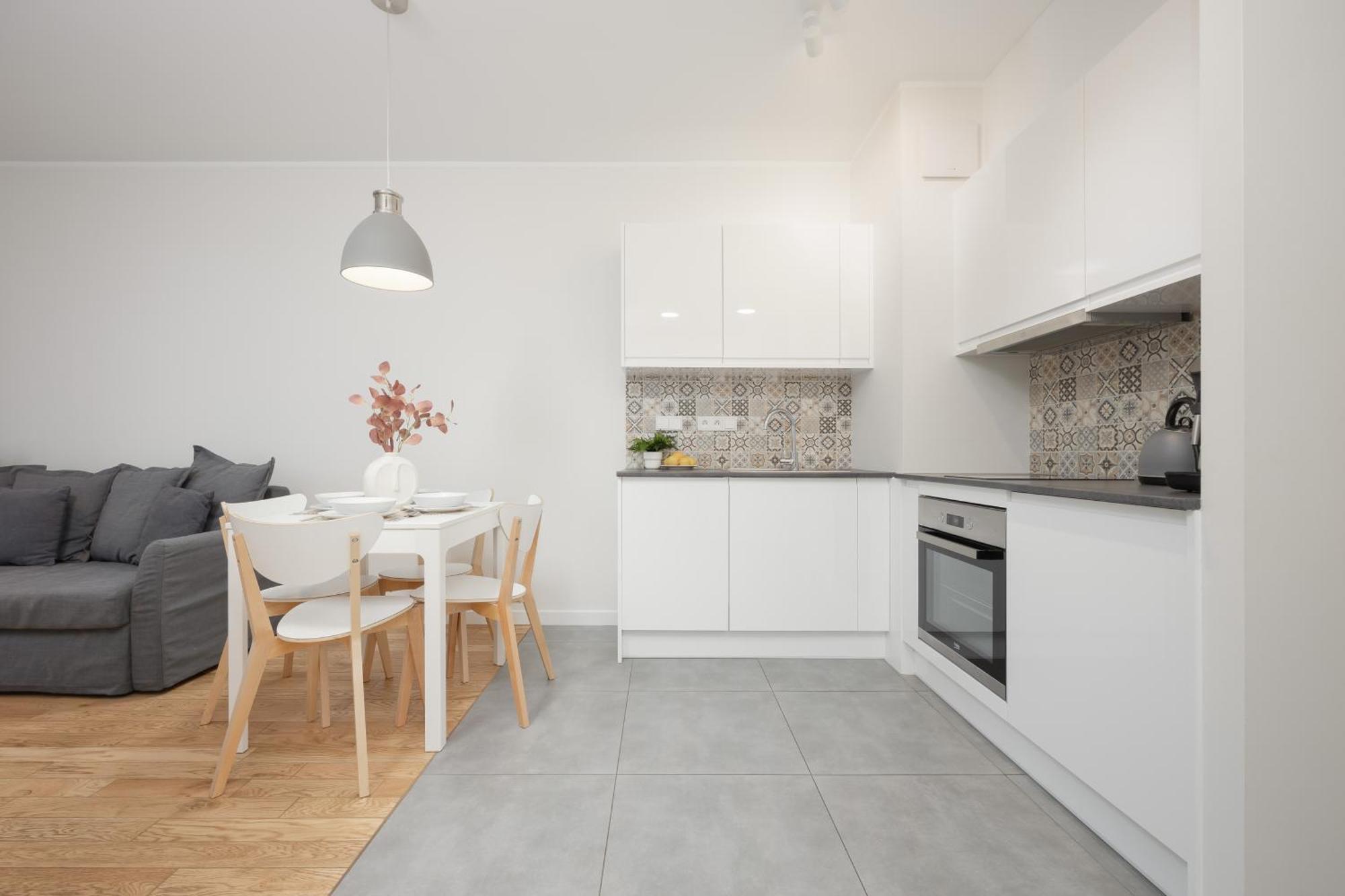 Srodmiescie Warsaw Muranow Apartments With Parking By Noclegi Renters Exterior photo