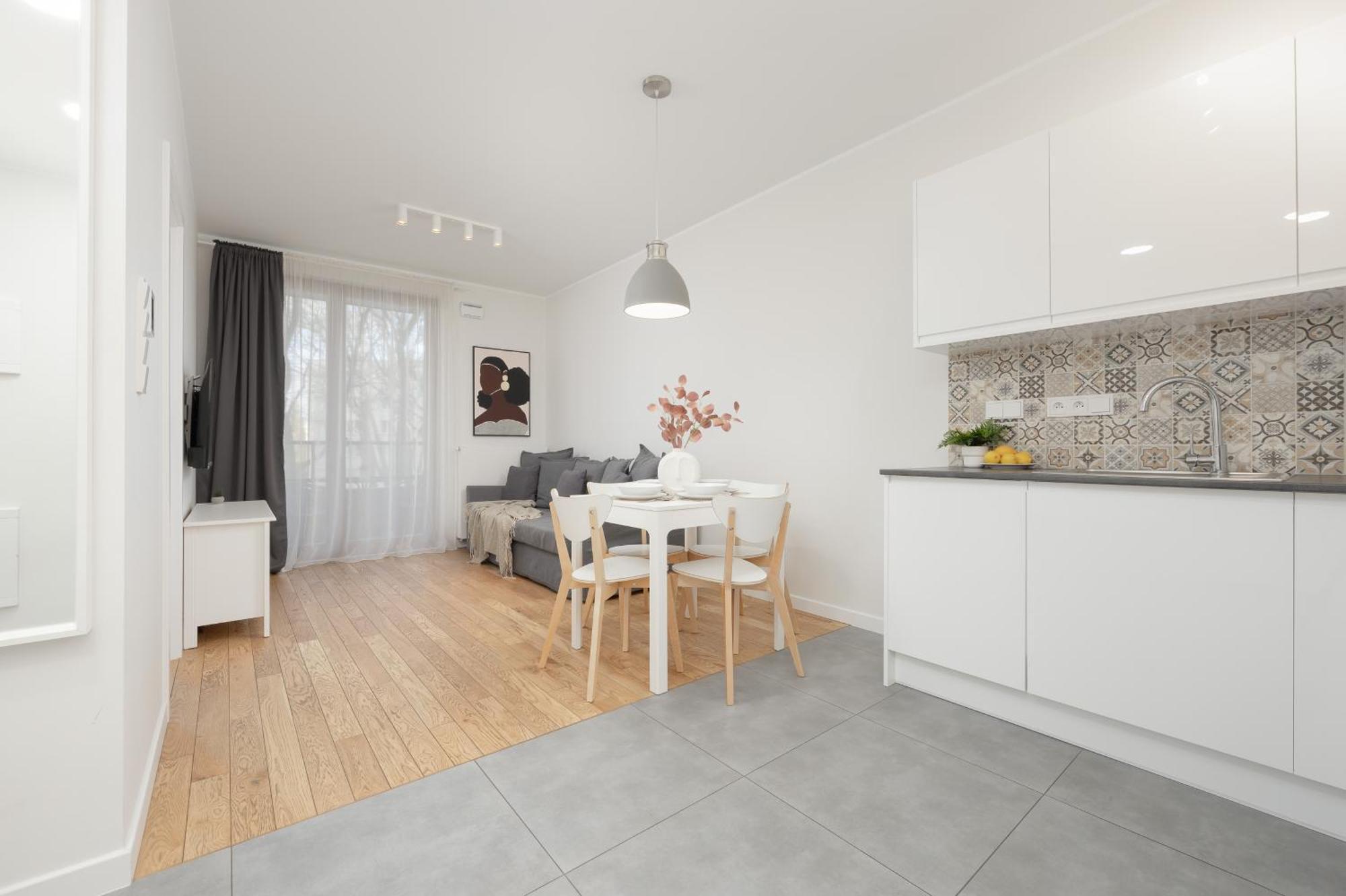 Srodmiescie Warsaw Muranow Apartments With Parking By Noclegi Renters Exterior photo